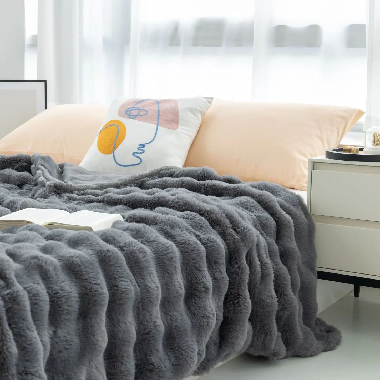 Avelena | PlushCozy | Kunstpelz Winterdecke
