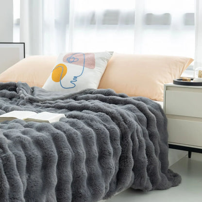 Avelena | PlushCozy | Kunstpelz Winterdecke