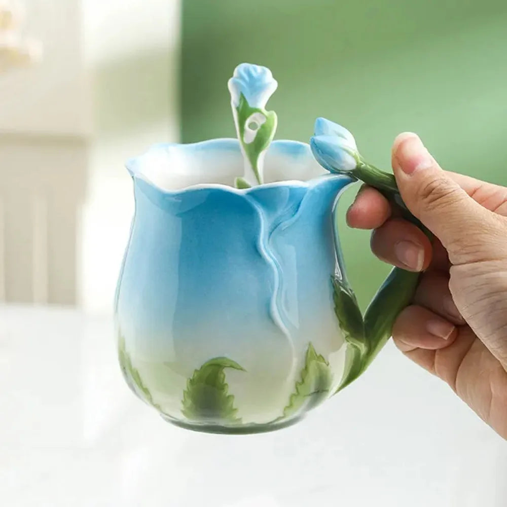 Avelena | 3D Rose Blume Kaffeetasse Keramik Kaffeetassen Niedliche ästhetische Wasserbecher mit Löffel Sommer Winter Trinkgeschirr Valentinstag Geschenke
