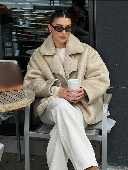 Avelena | Neue Damenjacke mit Revers Chic und Modisch