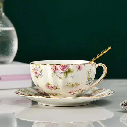 Avelena | Elegante Bone China Porzellan Kaffeetasse - Luxuriöses und einzigartiges Design