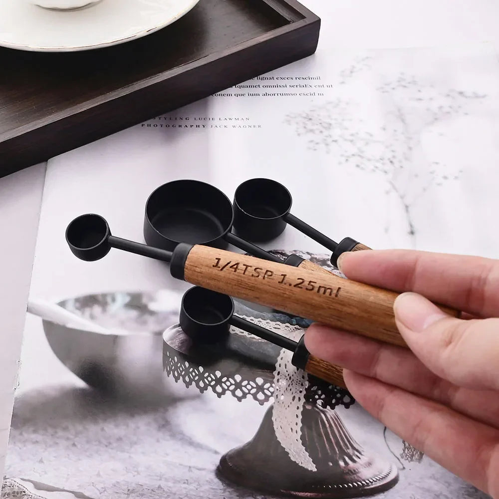 Avelena | Lyra Messbecher & Löffel Set