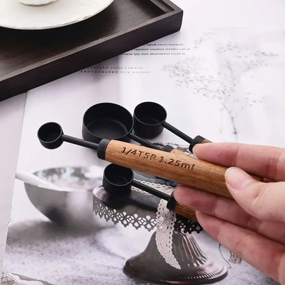 Avelena | Lyra Messbecher & Löffel Set