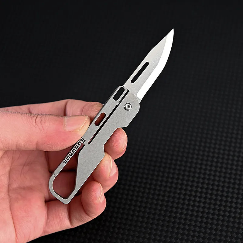 Avelena | Kompakt und leistungsstark: Mgs Titanlegierung Mini-Faltmesser mit hochfestem D2-Klinge – Ein Schlüsselanhänger Taschenmesser für Outdoor EDC und Selbstverteidigung