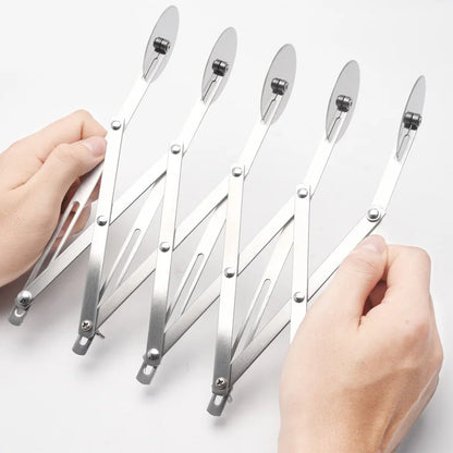 Avelena | Cutova Teigschneider | Edelstahl & Verstellbar | 3–7 Räder | Für Pizza, Brownies & Gebäck