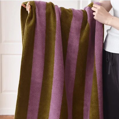 Avelena | Retro Streifen Handtuch (Chunky)