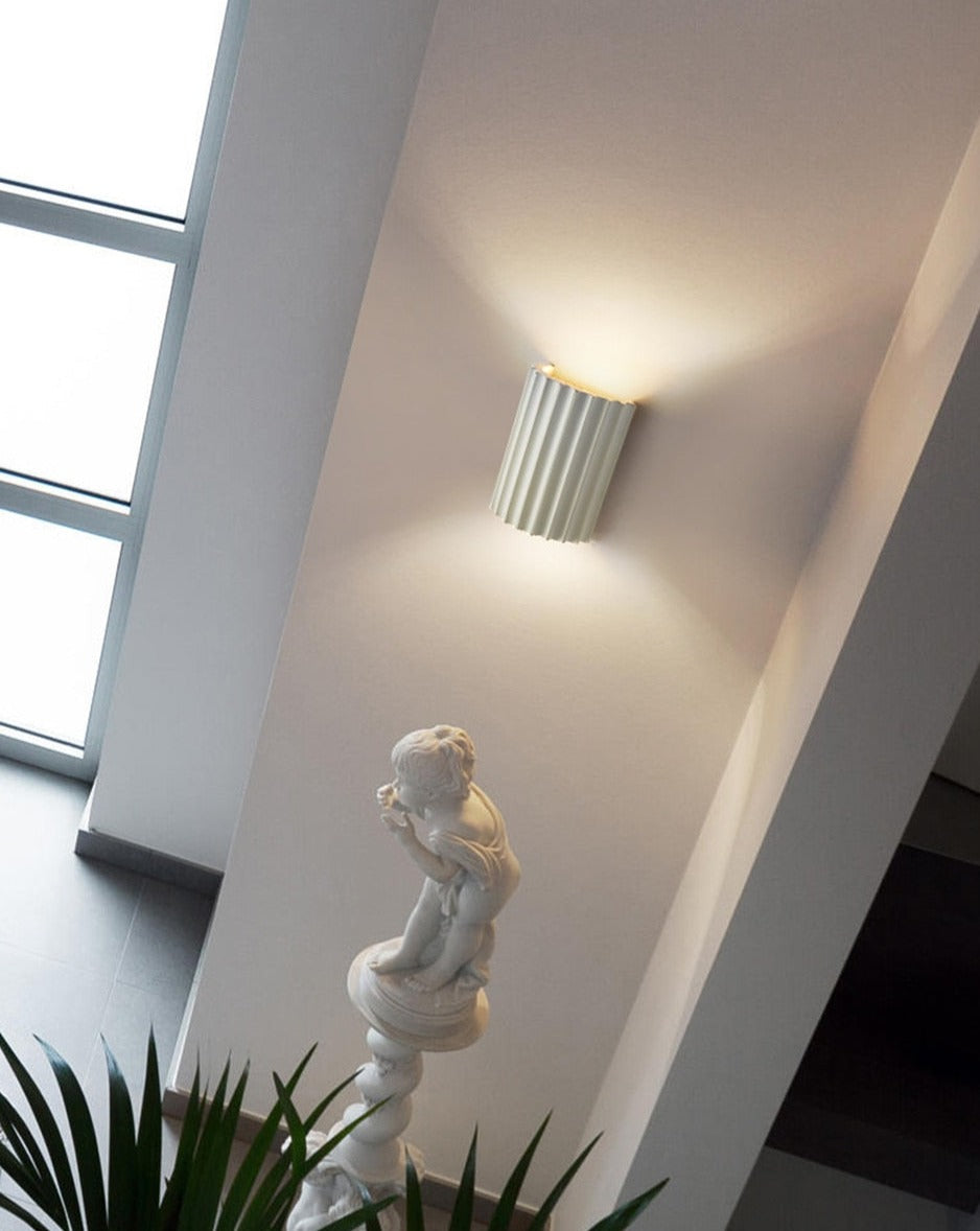 Avelena | Falten Farbe Harz LED Wand Leuchte Lampe