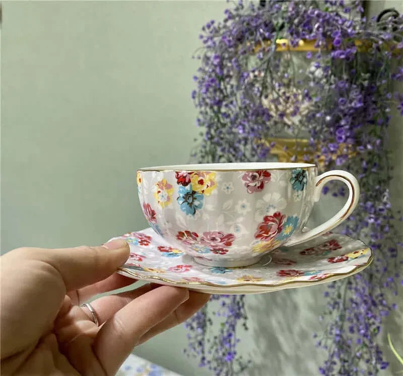 Avelena | Elegante Bone China Porzellan Kaffeetasse - Luxuriöses und einzigartiges Design