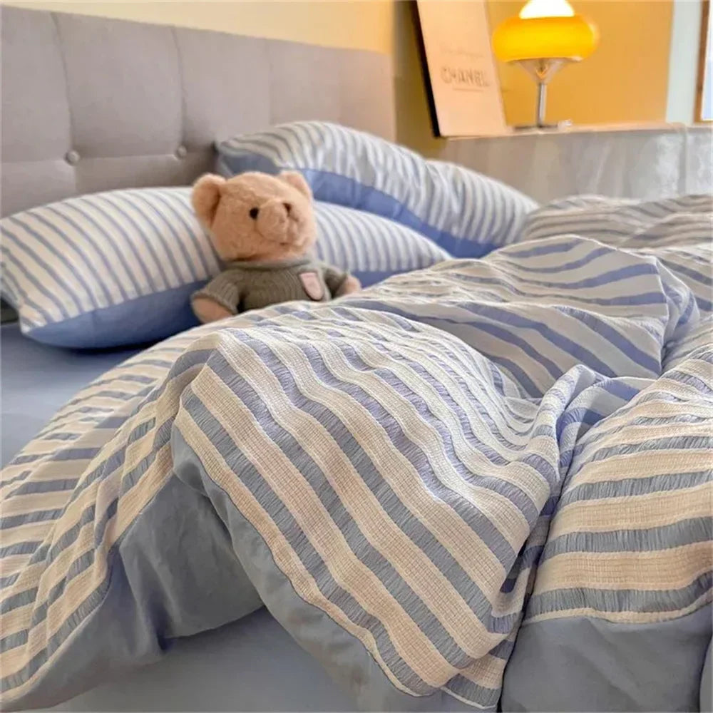 Avelena | Minimalistisch Gestreiftes Bettset