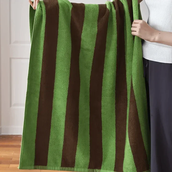 Avelena | Retro Streifen Handtuch (Chunky)