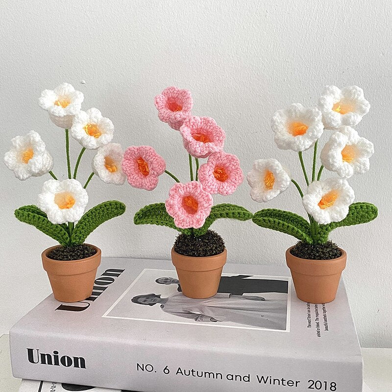 Avelena | Handgefertigte Häkelblumen-Topfdekoration