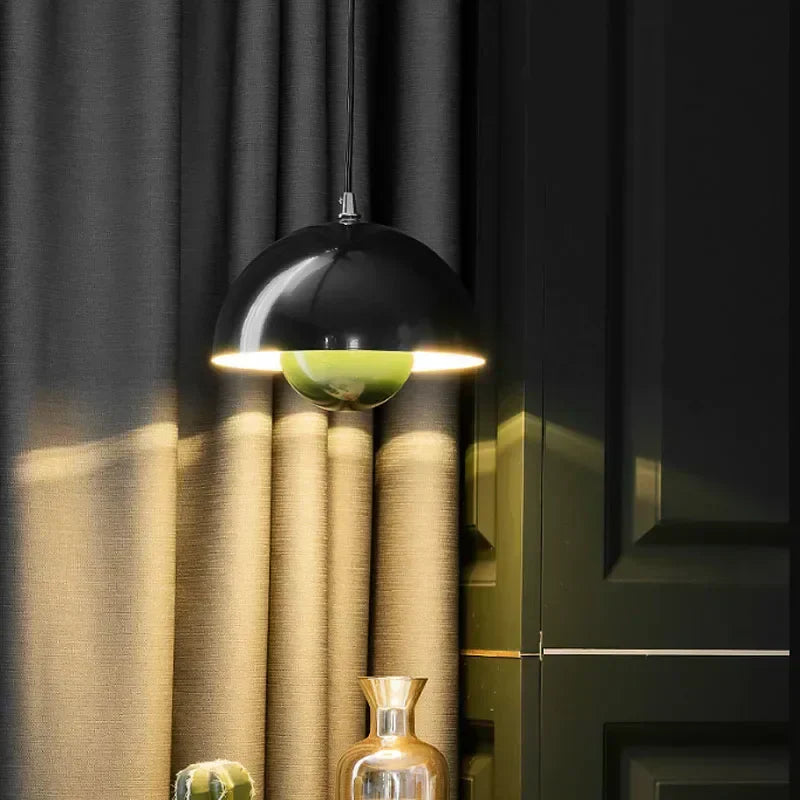 Avelena | Dänische Pendelleuchte Blumenkopf