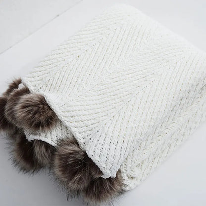 Avelena | Blanket Luxe Chenille Decke mit Herzfransen