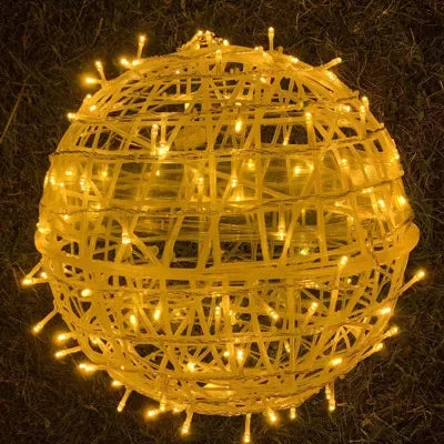 Avelena | Lichtende Rattan-Sphäre für Festliche und Elegante Dekorationen