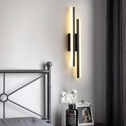Avelena | Moderne LED-Wandlampe: Schwarz/Gold Acryl Raumdekoration Licht