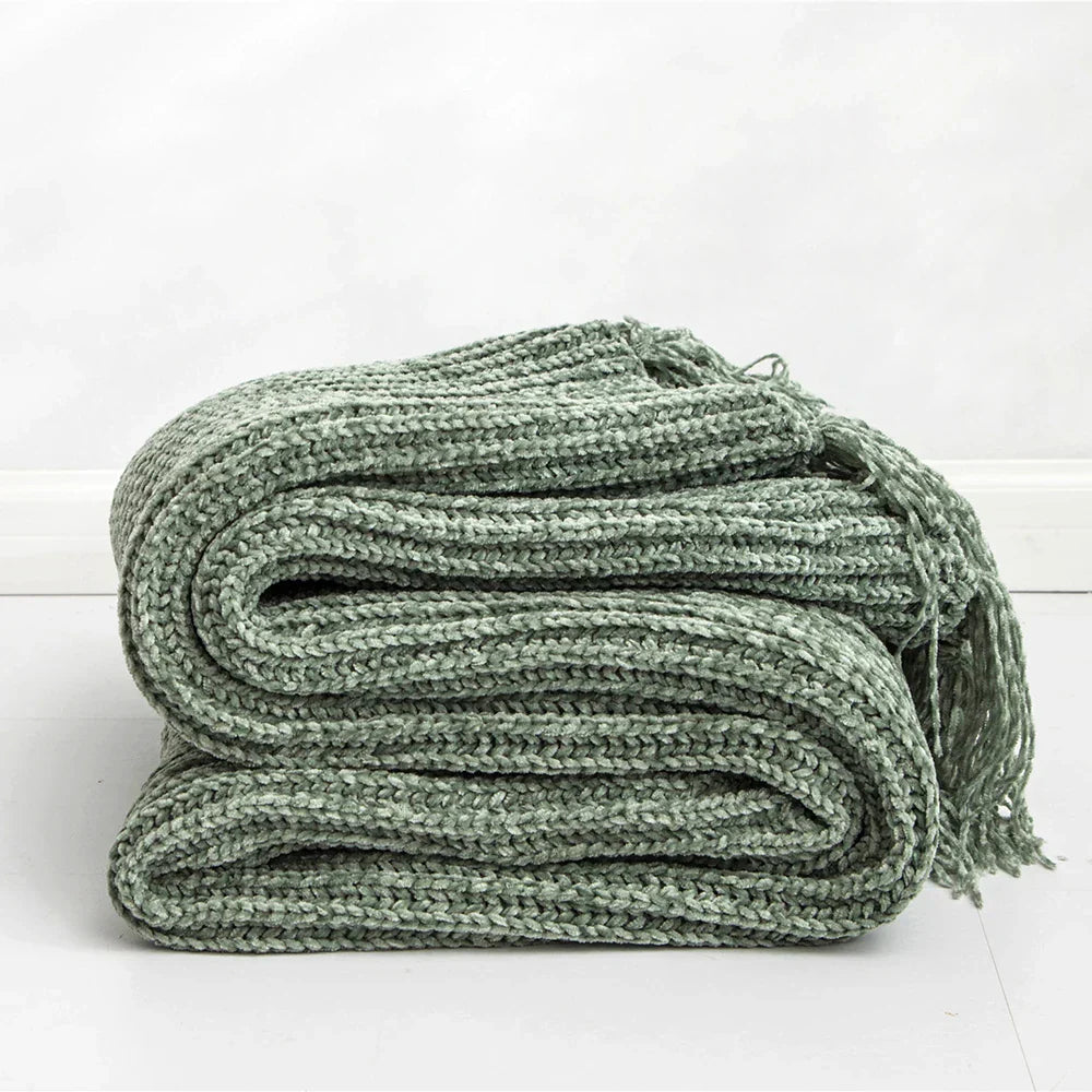 Avelena | Blanket Luxe Chenille Decke mit Herzfransen
