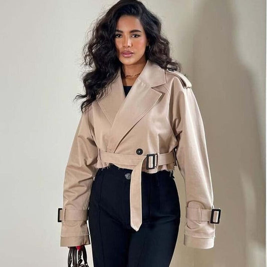 Kürzer trendiger Trenchcoat beige