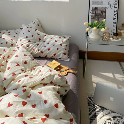 Avelena | CozyLove | Zwillings-, Full- & Queen-Bettbezug-Set – Weiche koreanische Bettwäsche mit Herzdesign