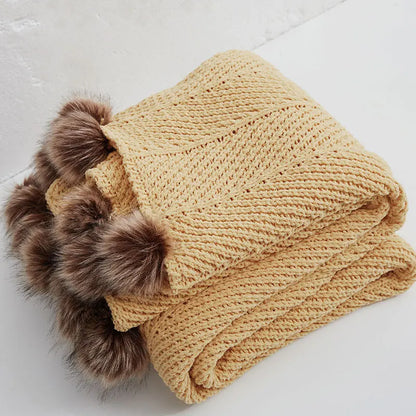 Avelena | Blanket Luxe Chenille Decke mit Herzfransen