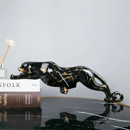 Avelena | Eleganter Jaguar Steinbildhauer