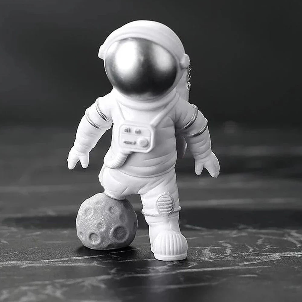 Avelena | Harz-Astronaut-Figur Statue Raumfahrer Skulptur Pädagogisches Spielzeug Schreibtisch-Dekoration Astronaut-Modell Für Kinder Geschenk