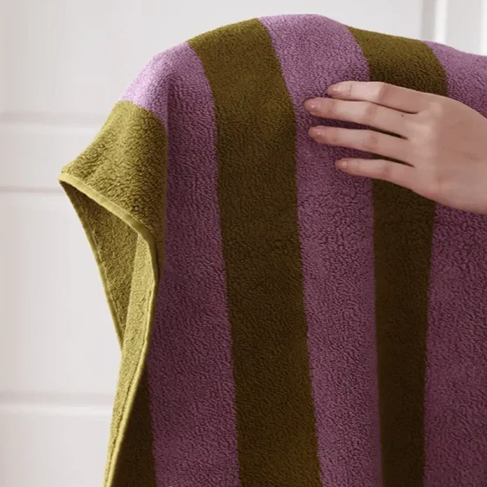 Avelena | Retro Streifen Handtuch (Chunky)