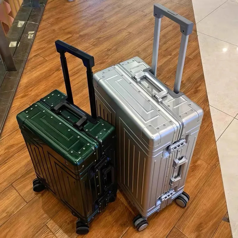 Avelena | Berlin Koffer Serie | Aluminium-Magnesium | Kabine bis XL