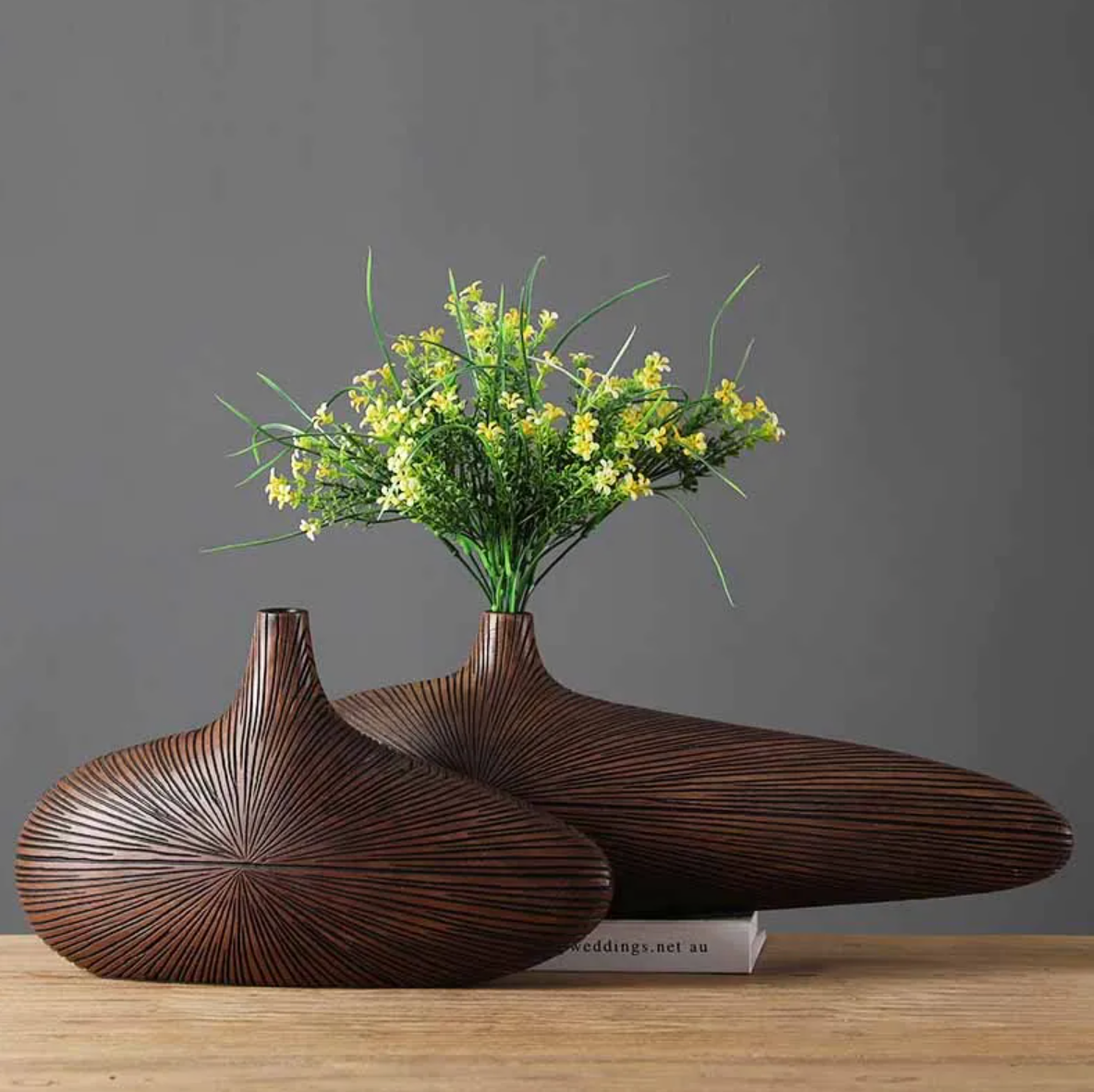 Avelena | ClayAura Sahara Skulpturierte Vase | Handgefertigt | Moderne Deko für Zuhause | Elegantes Design