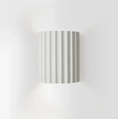 Avelena | Zeitgenössische Harzwandlampe | Beidseitige Lichtdiffusion & Ideal für moderne Wohnräume, Schlafzimmer, Flure