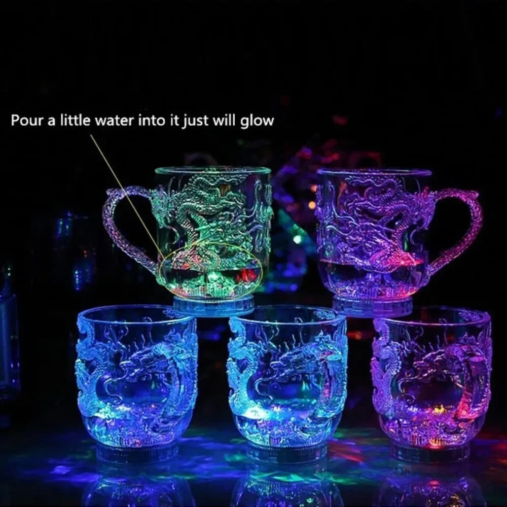 Avelena | 1 Stück Farbwechsel Leuchtende LED Drachen Tasse Wasser Aktiviert Lichter Bier Kaffee Milch Tee Wein Whiskey Bar Becher Reise Kreatives Geschenk