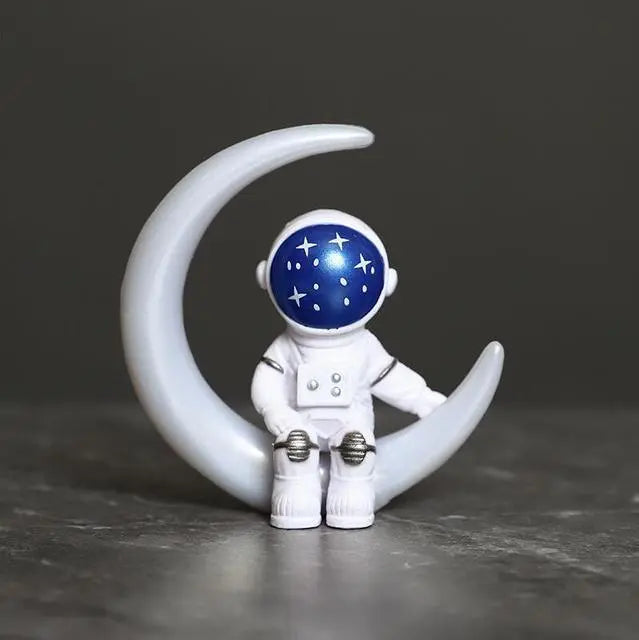 Avelena | Harz-Astronaut-Figur Statue Raumfahrer Skulptur Pädagogisches Spielzeug Schreibtisch-Dekoration Astronaut-Modell Für Kinder Geschenk