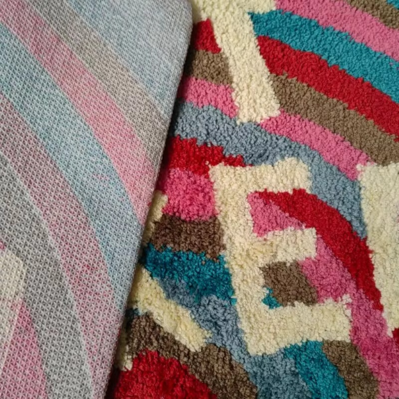 Avelena | Bunte "Get Naked" rutschfeste Mikrofaser-Badematte – saugfähig & Spaß für Kinder und Erwachsene