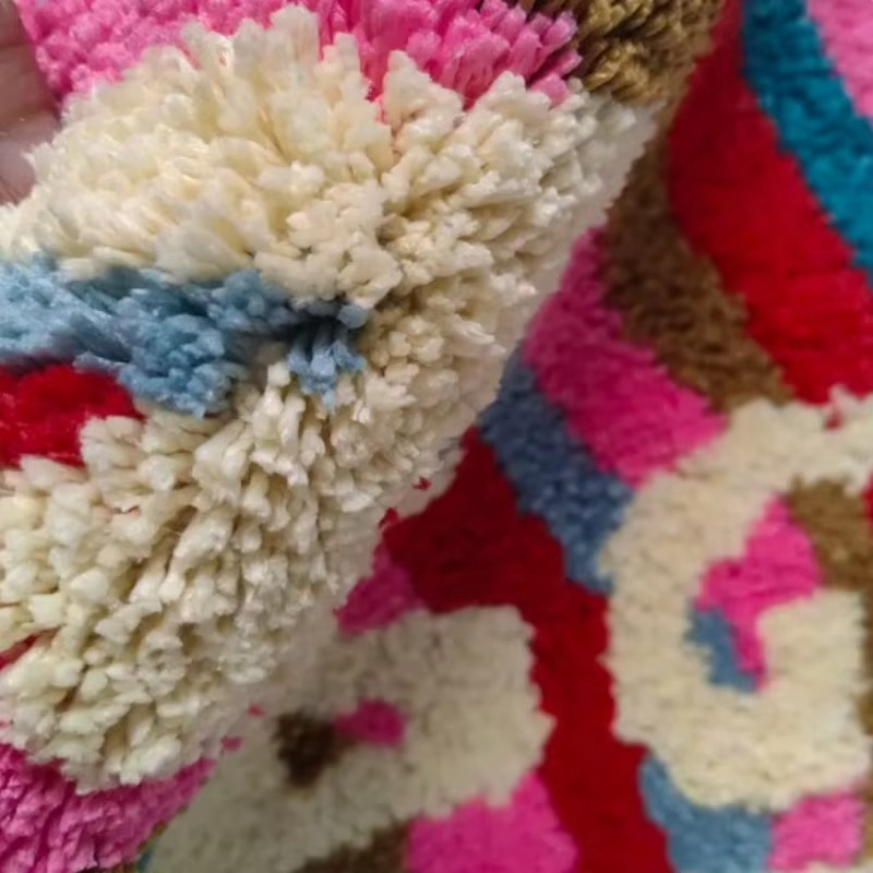 Avelena | Bunte "Get Naked" rutschfeste Mikrofaser-Badematte – saugfähig & Spaß für Kinder und Erwachsene