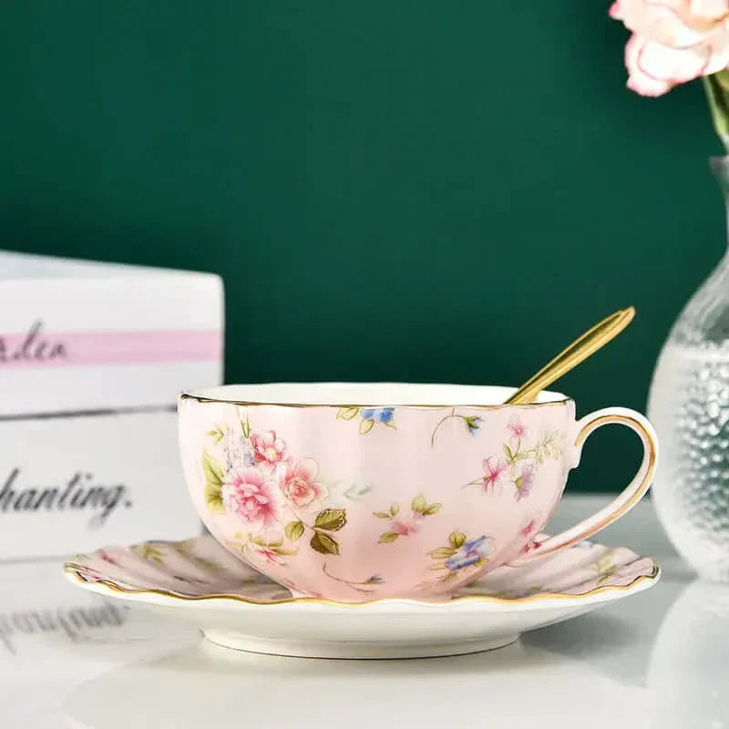 Avelena | Elegante Bone China Porzellan Kaffeetasse - Luxuriöses und einzigartiges Design