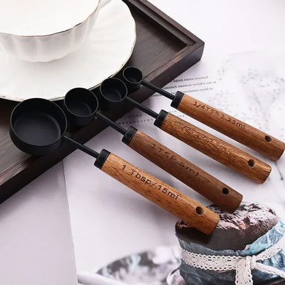 Avelena | Lyra Messbecher & Löffel Set