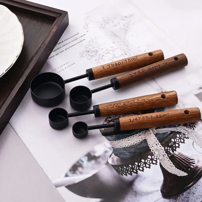 Avelena | Lyra Messbecher & Löffel Set