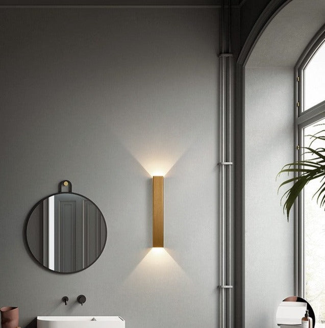 Avelena | BeamLuxe – Schlanke Outdoor-Lampe für zeitgenössische Räume