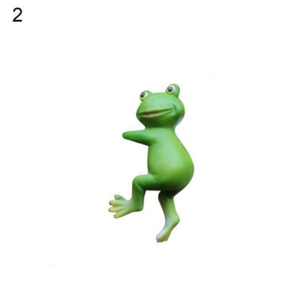 Avelena | Delightful Frog Hair Statue