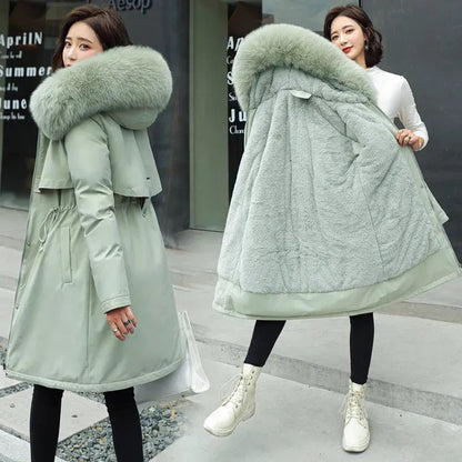 Avelena | Pelzenjacke mit Kapuze