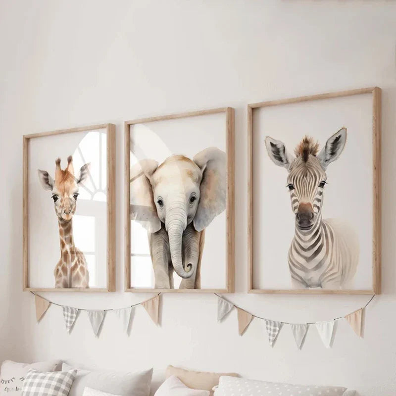 Avelena | Set mit 3 Stück Baby-Elefant, Giraffe, Löwe Kinderzimmer Wandkunst Fine Art Leinwanddrucke Wilde Tiere Safari Poster Bilder Zur Dekoration Des Kinderzimmers