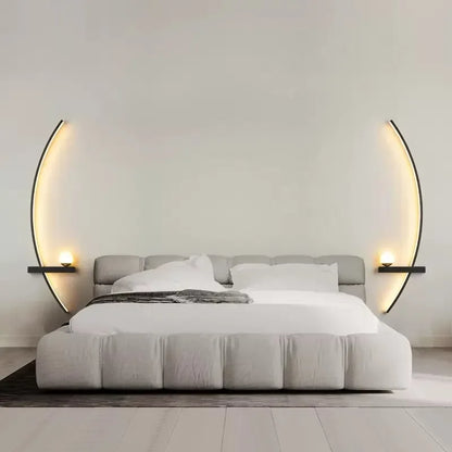 Avelena | Zeitgenössische Edge Wandlampe – Schwarz & Gold Innen-/Außenbeleuchtung für moderne Räume