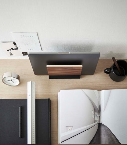 Avelena | Slim Laptop Stand - Stahl + Holz