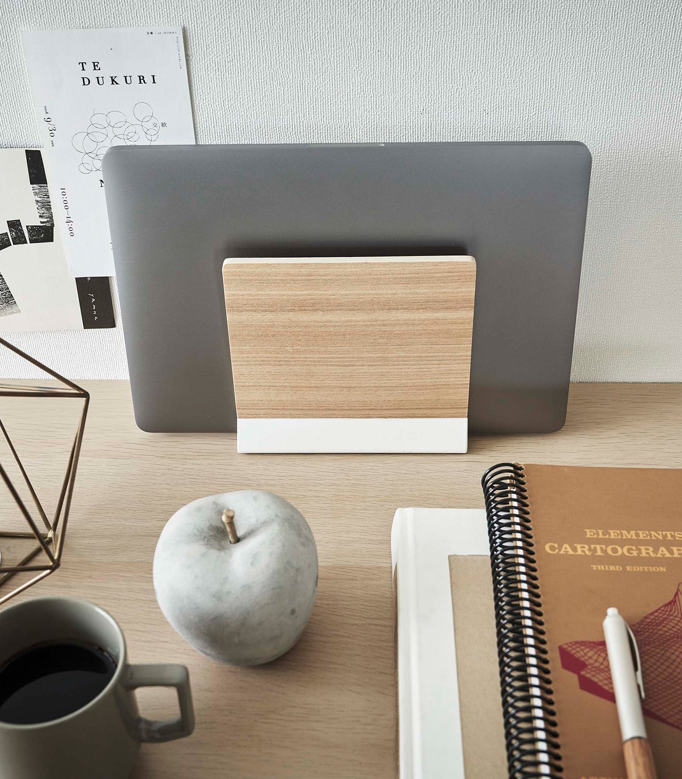 Avelena | Slim Laptop Stand - Stahl + Holz