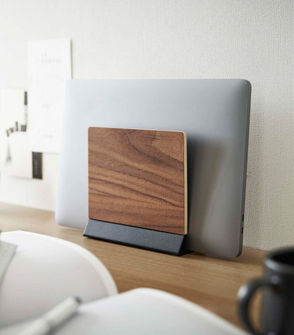 Avelena | Slim Laptop Stand - Stahl + Holz