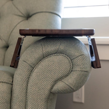 Avelena | SofaMate – Verstellbarer Sofaarmablagetisch für Getränke, Snacks und Fernbedienung Aufbewahrung