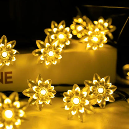 Avelena | Pfirsichblüten Lichterkette