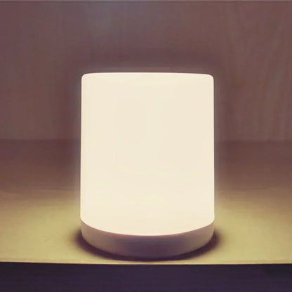 Avelena | Dimmbare LED-Tischleuchte mit USB-Anschluss für Flexibles Licht