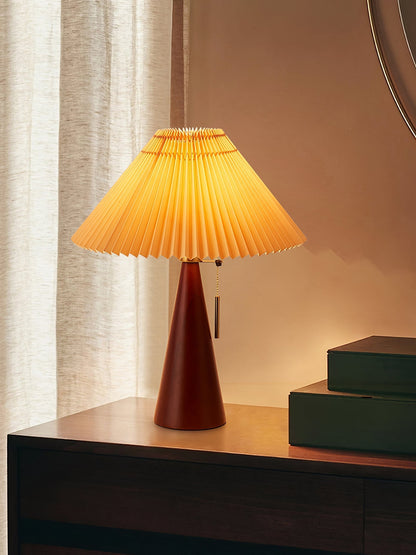 Avelena | AntiqueRadiance – Elegante Holz- und Metalltischlampe