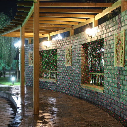 Avelena | 30W Fernbedienung Außen wasserdicht Laserlicht Garten Dekoration Rasenlampe, grünes Licht + rotes Licht (UK-Stecker)