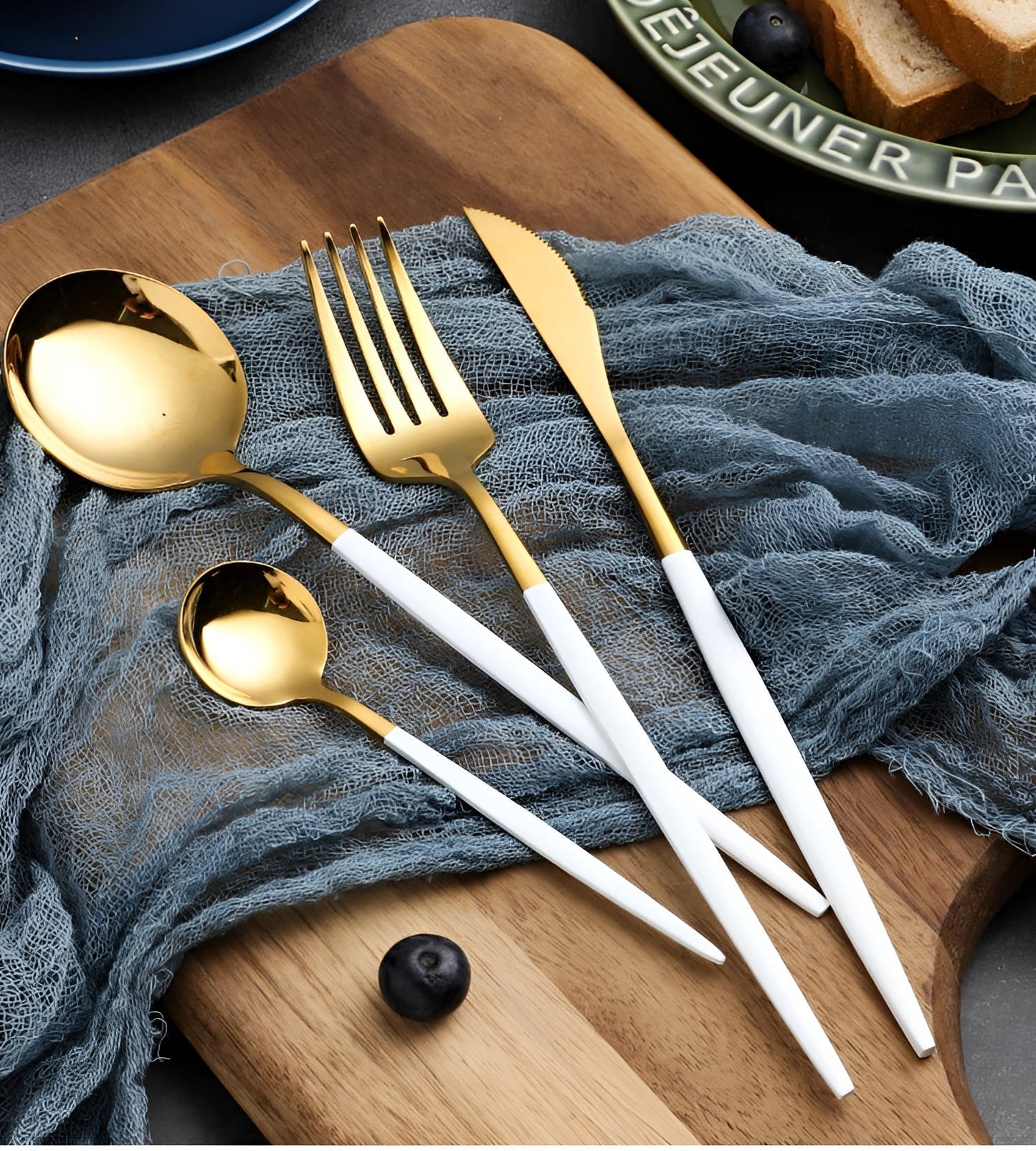 Avelena Gold Besteckset für Stilbewusste: Modernes Design